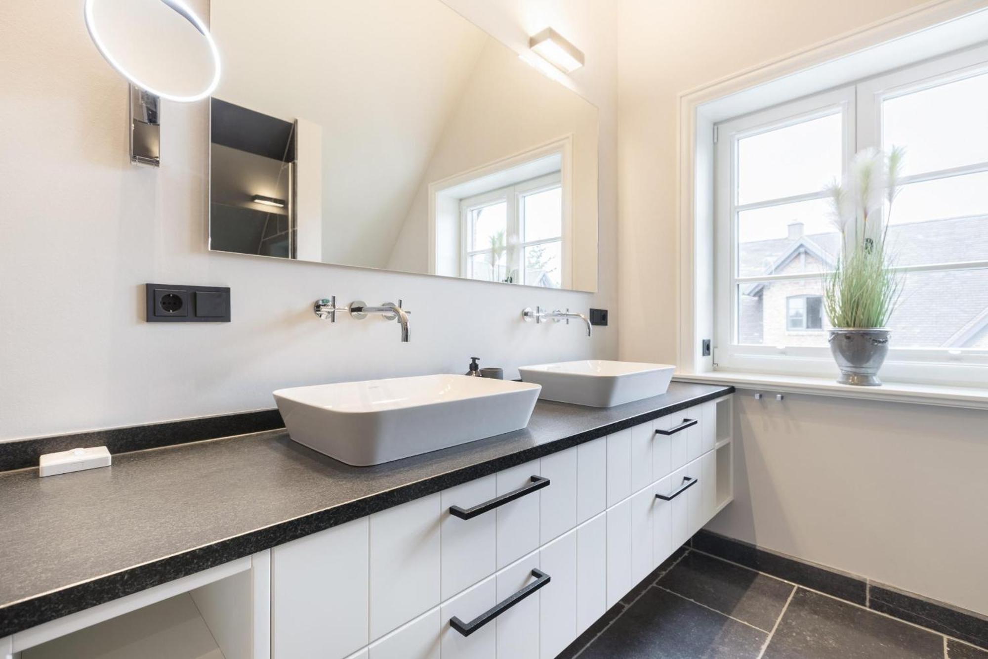 Ferienhaus Finoah - Leben, Luxus, Leichtigkeit Hinter Der Duene In Westerland Sylt エクステリア 写真